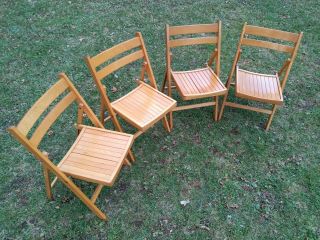 Set Of 4 Vintage Solid Oak Folding Chairs Slat Panel Metal Hardware
