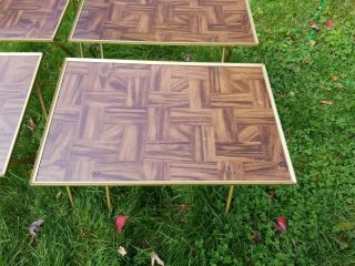 Vintage Retro TV Tray Set of 4 Brown Faux Wood Gold Handle 2