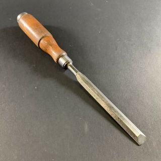 Vintage Titan Australia 1/2 " Bevel Edge Woodwork Chisel Tools Cabnitery Tools