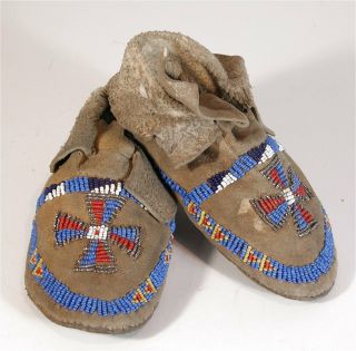 1930s Pair Native American Cheyenne Indian Bead Decorated Hide Moccasins Childs