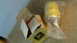 OLD John Deere Fuel Filter cartridge made in USA w/box 3