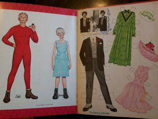 BEVERLY HILLBILLIES CUT - OUTS Rare Paper Doll & Coloring Book INTACT UNCUT EXLNT 2