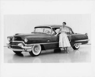 1956 Cadillac Maharani Concept Car Press Photo 0056