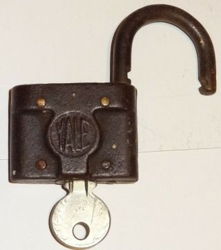 Vintage Yale & Towne Y&t Padlock Brass Steel Antique Lock With Key Made In Usa