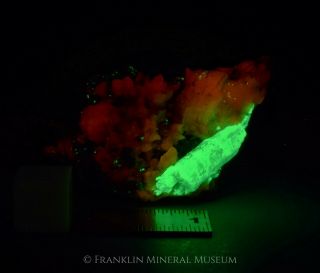 Willemite and calcite crystals - Franklin,  NJ 2