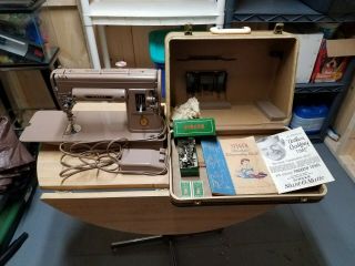 Old Vintage Singer Sewing Machine Model 301a