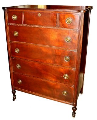 1940s American Colonial Revival Thomasville Chair Co.  Chest Of Drawers