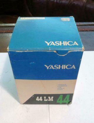 Vintage Yashica 44lm Tlr Camera With Instructions 127 Film