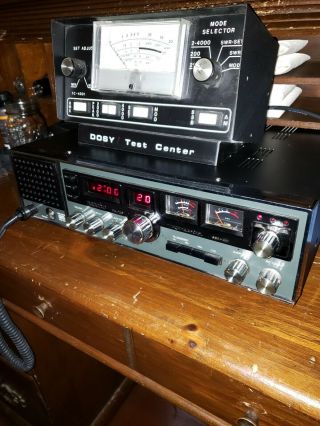 Vintage Realistic Navaho Trc 457 Cb Radio Am Usb Lsb W Mic.  A1