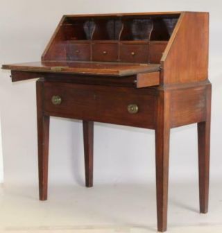 Musuem Quality 18th C Chapin School Chippendale Desk On Frame Surface