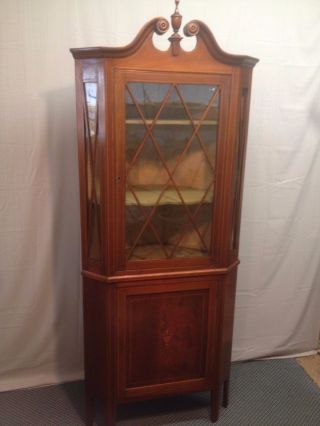 Vintage Mahogany Duncan Phyfe Style Inlaid Corner Cabinet Federal Early American