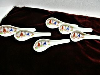 6 Chinese Soup Spoon Set Porcelain Painted White Hanging 5 1/4 "