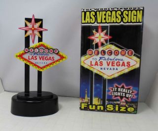 6 " Tall " Welcome To Fabulous Las Vegas " Sign - Lights Up & Flashes Bright