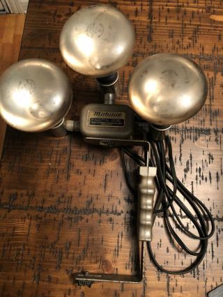 Vintage 1960’s Mobilite Three Lamp Photography Lamp.
