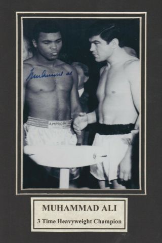 Muhammad Ali Signed Photo 5 " X 7 " B&wmatted/framed To 8 " X 10 " Authentic Autograph