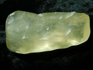 A Big And 100 Natural Libyan Desert Glass Found In Egypt 36.  5gr E