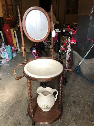 Antique Wash Stand With Mirror