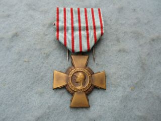 Wwi French Medal Combat Cross Presentation Pins Ww1