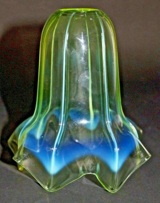 Antique Arts And Crafts/art Nouveau Vaseline Glass Lamp/light Shade