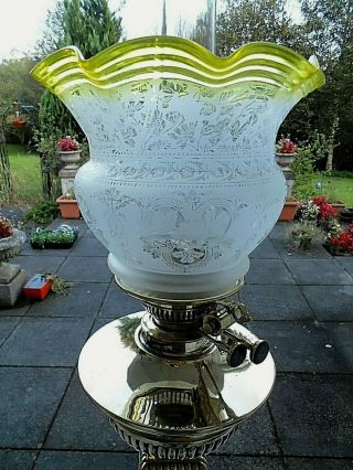 A Quality Victorian Fine Clear Etched Primrose Yellow Top Duplex Oil Lamp Shade.