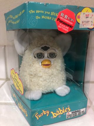 Vintage 1999 Tiger Electronics Furby Babies Wooly White Baby.