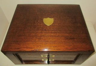 STUNNING ANTIQUE SOLID OAK & BRASS TABLE TOP COLLECTORS CABINET with key 2