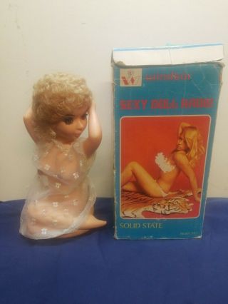 Vintage Sexy Doll Windsor Transistor Solid State Radio Model Sx - 1 Nudie Risque