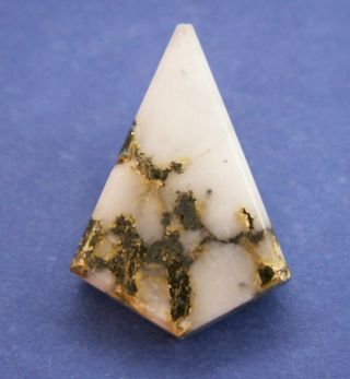Rare Native Gold In Quartz Cabochon From Mayo,  Yt,  6.  05 Ct.