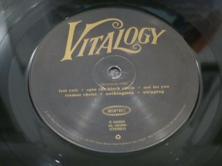 Pearl Jam Vitalogy 1st Us Pressing 1994 Complete And Nm