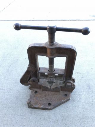 Vintage Reed Pipe Vise “no 3” Grips 1/8” To 4 ½” Bends 1/8” To 1 ¼”