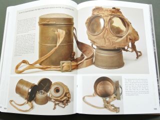 " Feldzug 1916 Vol.  3 " Imperial German Ww1 Stahlhelm Cap Belt Mask Reference Book