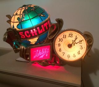 Vintage Schlitz 1976 Beer Sign Spinning Globe Light Up Clock