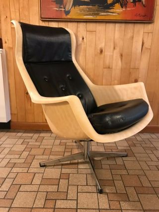 60s Mid Century Danish Modern Galaxy Lounge Shell Chair By Dux Sweden