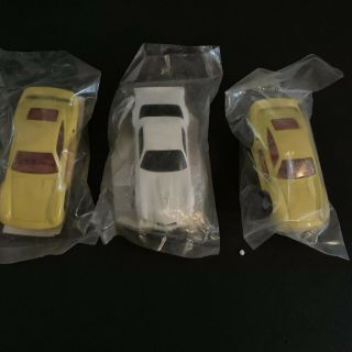 3 Getty Gas Station Promotional Hot Wheels Cars Factory White Z,  Porsche,