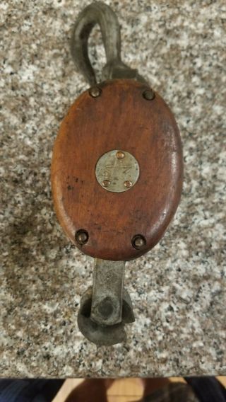 Vintage Wood And Cast Single Block And Tackle Marine Nautical W/ Hook Pulley