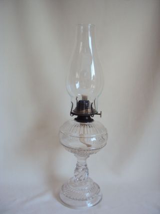 Vintage Oil Kerosene Pedestal Table P&a Mfc.  Banner Clear Glass Lamp W/chimney