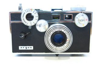 Vintage Argus C3 35mm Rangefinder Camera 50mm f/3.  5 