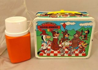 VINTAGE 1977 THE FUNTASTIC WORLD OF HANNA BARBERA METAL LUNCHBOX w THERMOS 2