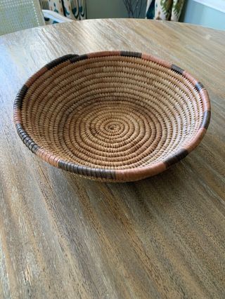Vintage Native American Southwestern Indian Hand Woven Basket / Bowl
