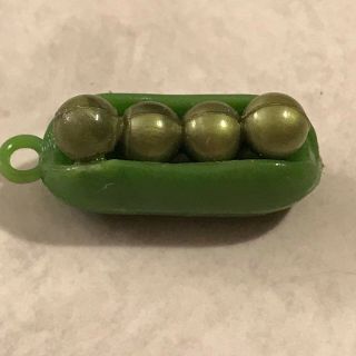 RARE Vintage Cracker Jack Surprise Toy Prize Premium Charm Green Pea Pod 3