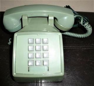 Great Vintage Green Bell System Western Electric Telephone 10 Button 2500dm