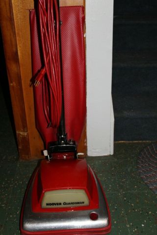 Vintage Hoover Guardsman Upright Convertible Metal Base U4313 Vacuum Cleaner