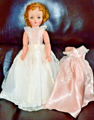 Vintage Madame Alexander 1959 Cissy Bride Doll In Dress W/extra Dress