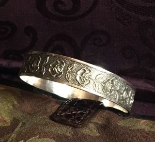 Vintage Sterling S Kirk & Son Repousse Rose Pattern Hololith Bangle Bracelet
