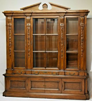 Karges Mahogany Chippendale Style Breakfront Bookcase Cabinet Williamsburg Style