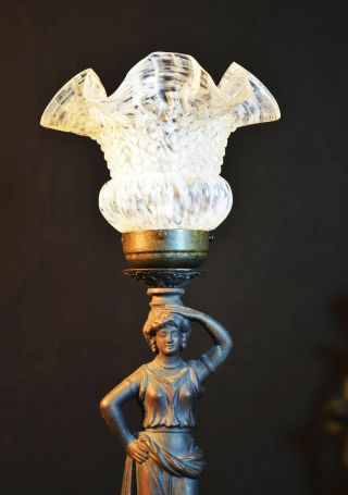 vintage 1950s cast bronze classic figural lamp Victorian hand made shade 2