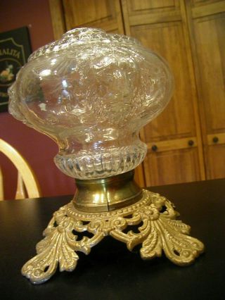 Lions Head Eapg Glass Kerosene Oil Lamp