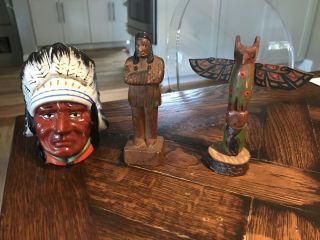 Vintage 1940’s Native American Imdian Totem Pole Carving & Bank Travel Souvenirs