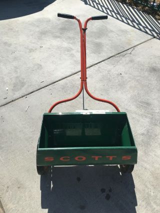 Scotts 35 - 4 Classic Metal Drop Spreader Lawn Fertilizer Green Vintage 17.  5 " Usa