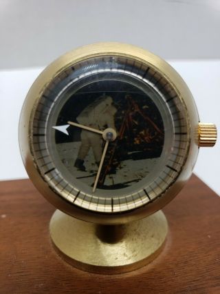 Vintage Hafner Desk Watch Swiss Made 17 Jewells Astronaut Landing On The Moon